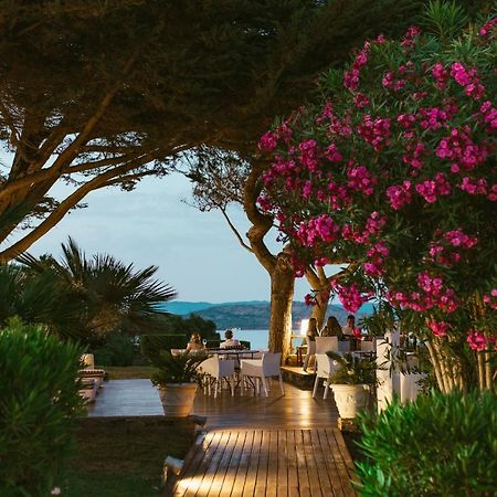 Unahotels Club Hotel Ancora Stintino Buitenkant foto